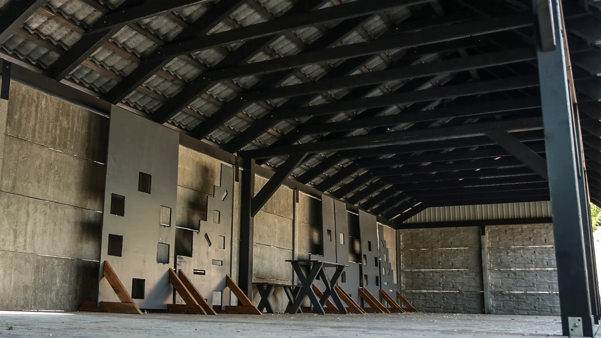 Facility 01 photo 12