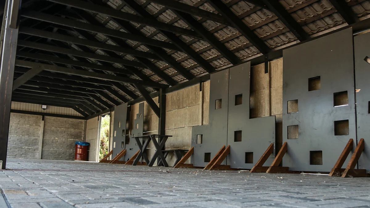 Facility 01 photo 13
