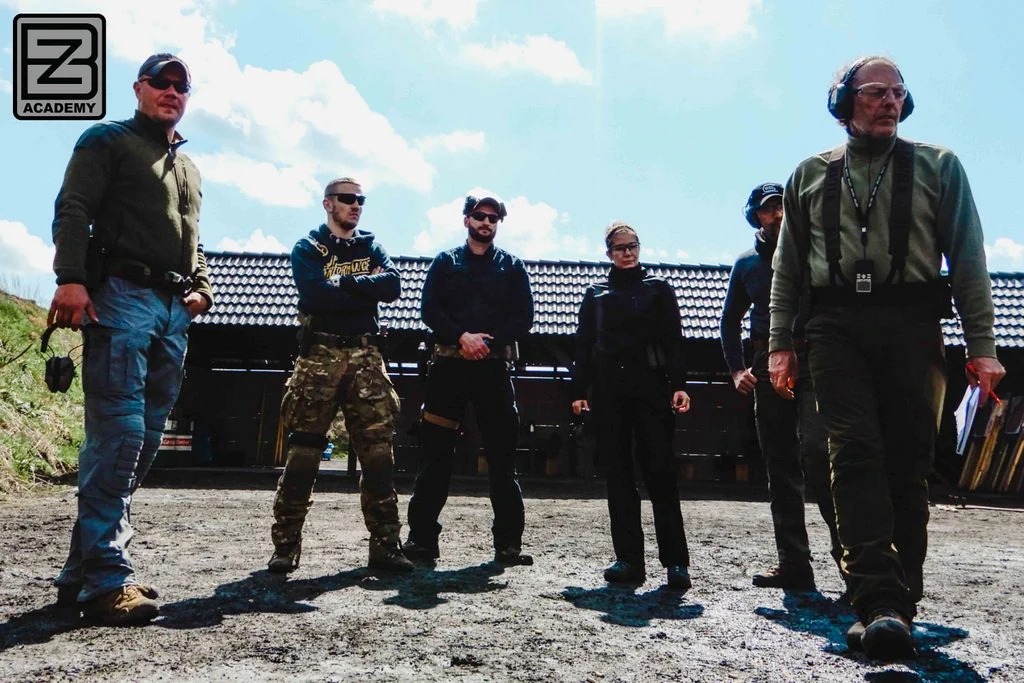 Pistol Instructor photo 8